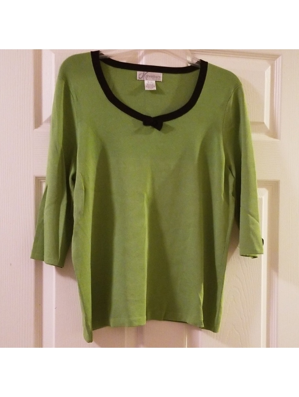 Dress Barn Women's Avocado Green and Black Trim Sweater Blouse Size 18/20